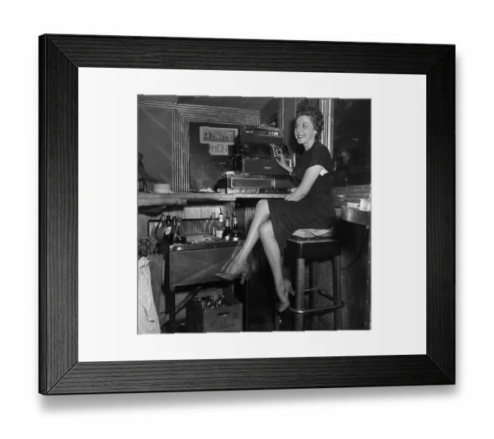 Framed Print : La Madelon Nightclub Framed Print : La Madelon Nightclub