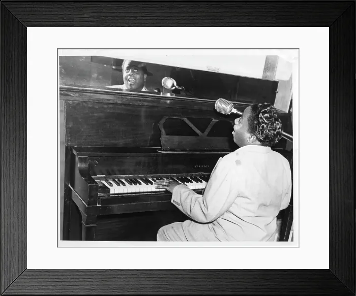 Framed Print : Paul Monday Performing Framed Print : Paul Monday Performing