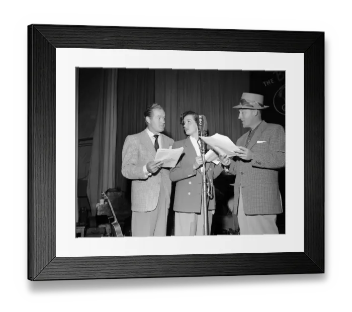 Framed Print : Entertainers Performing Onstage Framed Print : Entertainers Performing Onstage