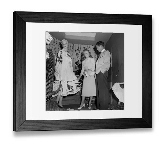 Framed Print : Mexico City Street Scenes Framed Print : Mexico City Street Scenes