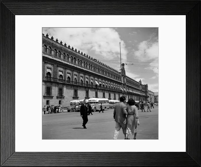 Framed Print : Mexico City Street Scenes Framed Print : Mexico City Street Scenes
