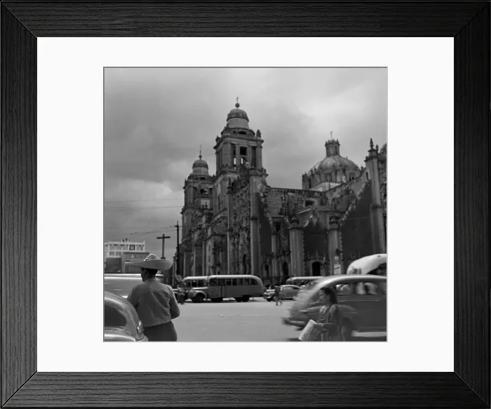 Framed Print : Mexico City Street Scenes Framed Print : Mexico City Street Scenes