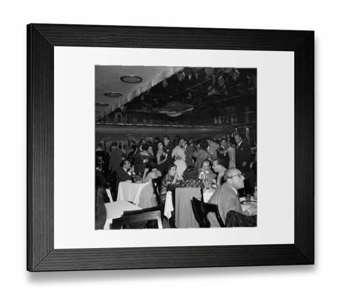 Framed Print : Mexico City Street Scenes Framed Print : Mexico City Street Scenes
