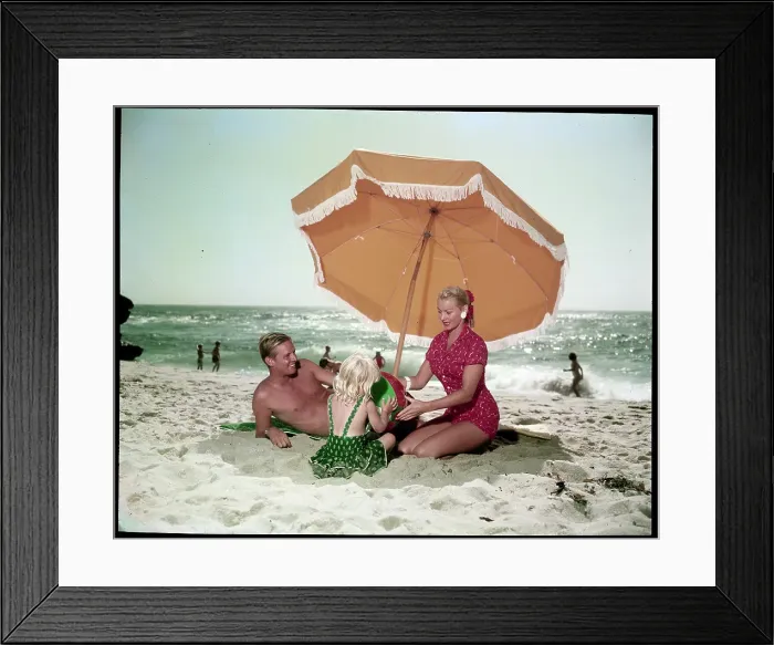 Framed Print : LA JOLLA BEACH, CALIFORNIA Framed Print : LA JOLLA BEACH, CALIFORNIA