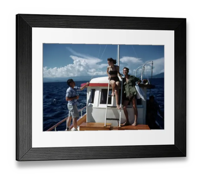 Framed Print : BOATING IN ACAPULCO Framed Print : BOATING IN ACAPULCO