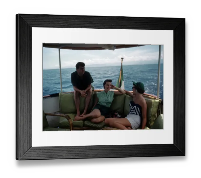 Framed Print : BOATING IN ACAPULCO Framed Print : BOATING IN ACAPULCO