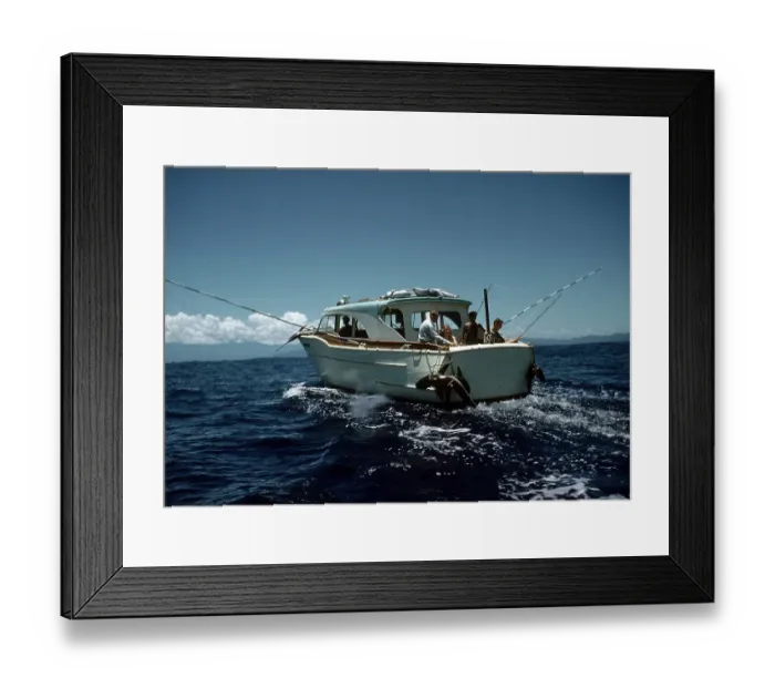 Framed Print : BOATING IN ACAPULCO Framed Print : BOATING IN ACAPULCO