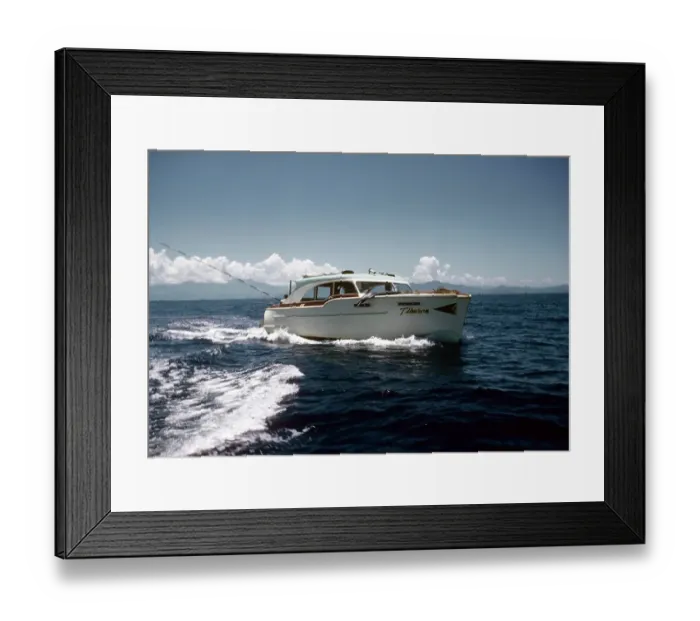 Framed Print : BOATING IN ACAPULCO Framed Print : BOATING IN ACAPULCO