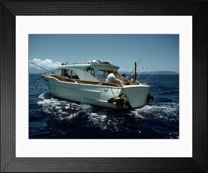 Framed Print : BOATING IN ACAPULCO Framed Print : BOATING IN ACAPULCO