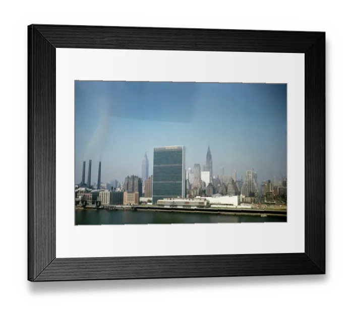 Framed Print : United Nations Building Framed Print : United Nations Building