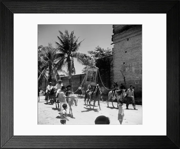 Framed Print : Tehuantepec, Mexico Framed Print : Tehuantepec, Mexico