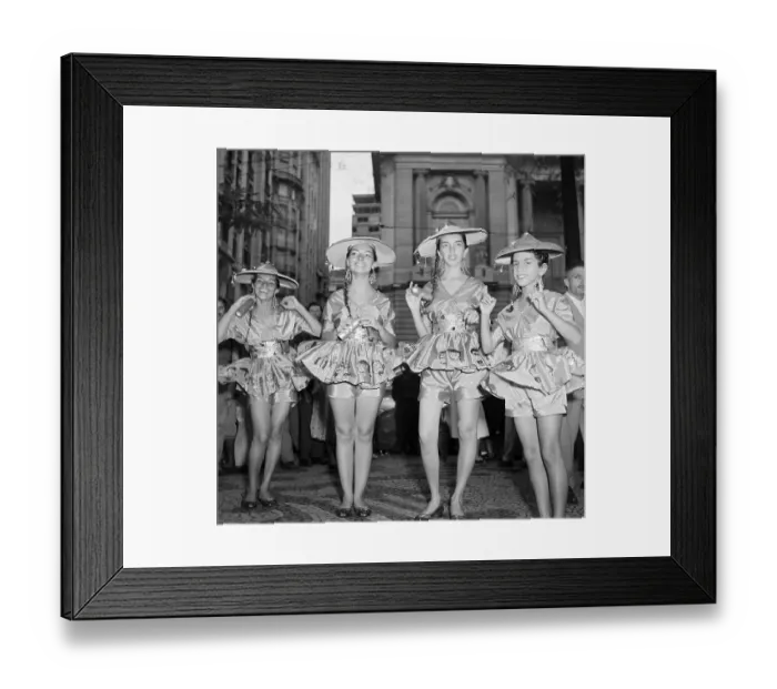Framed Print : Carnival in Rio de Janeiro Framed Print : Carnival in Rio de Janeiro