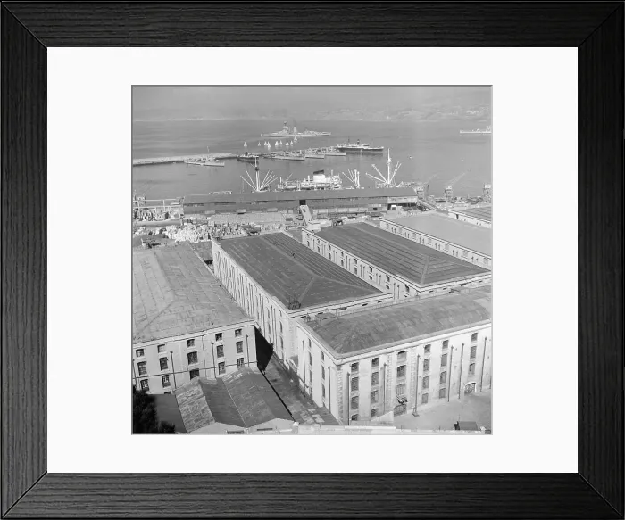 Framed Print : Valparaiso, Chile Framed Print : Valparaiso, Chile