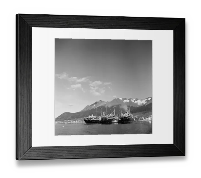 Framed Print : Patagonia, Argentina Framed Print : Patagonia, Argentina