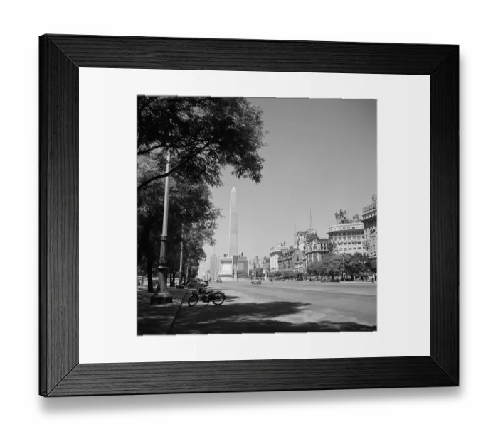 Framed Print : Buenos Aires, Argentina Framed Print : Buenos Aires, Argentina