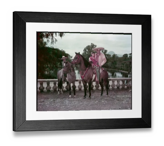 Framed Print : ACAPULCO, MEXICO Framed Print : ACAPULCO, MEXICO