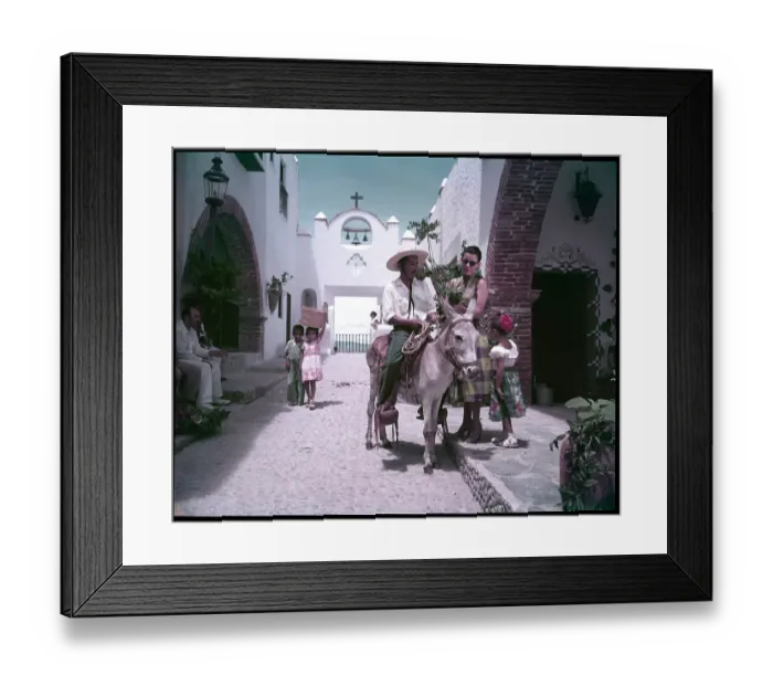 Framed Print : ACAPULCO, MEXICO Framed Print : ACAPULCO, MEXICO