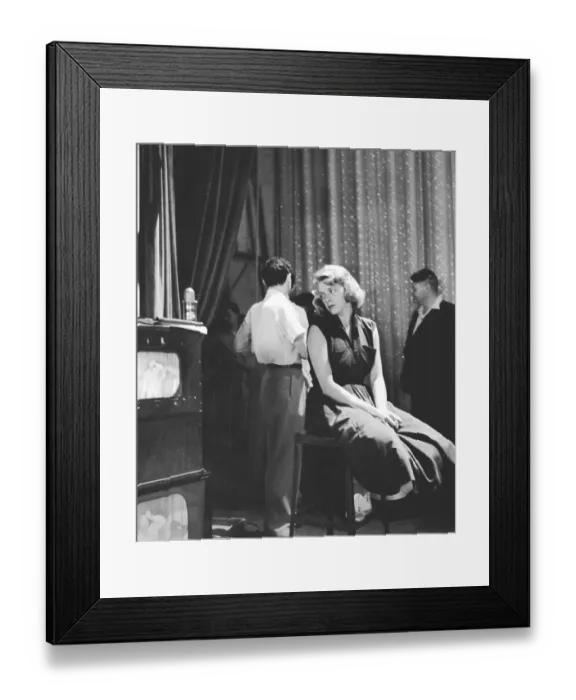 Framed Print : Rosemary Clooney On Stage Framed Print : Rosemary Clooney On Stage