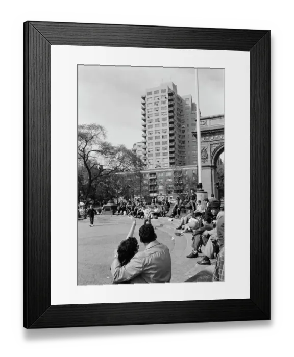 Framed Print : Washington Square Park Framed Print : Washington Square Park
