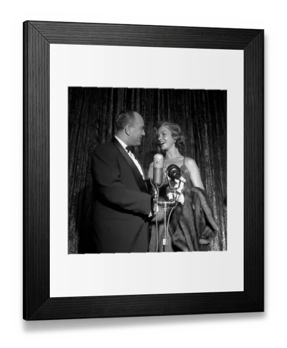 Framed Print : Lauren Bacall Framed Print : Lauren Bacall