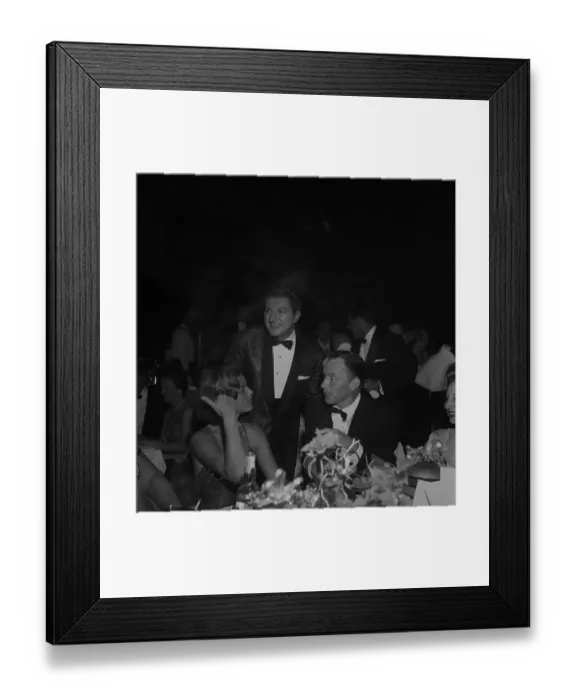 Framed Print : Frank Sinatra On The Town Framed Print : Frank Sinatra On The Town