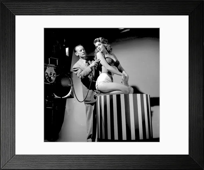 Framed Print : Photo of Jayne Mansfield Framed Print : Photo of Jayne Mansfield