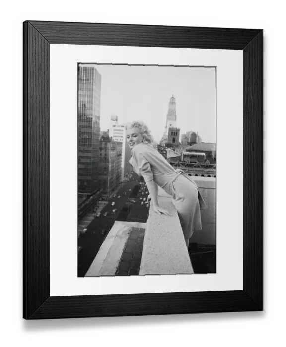 Framed Print : Marilyn On The Roof Framed Print : Marilyn On The Roof