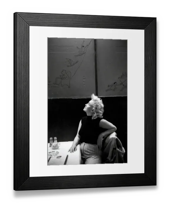 Framed Print : Marilyn Candid Moment Framed Print : Marilyn Candid Moment