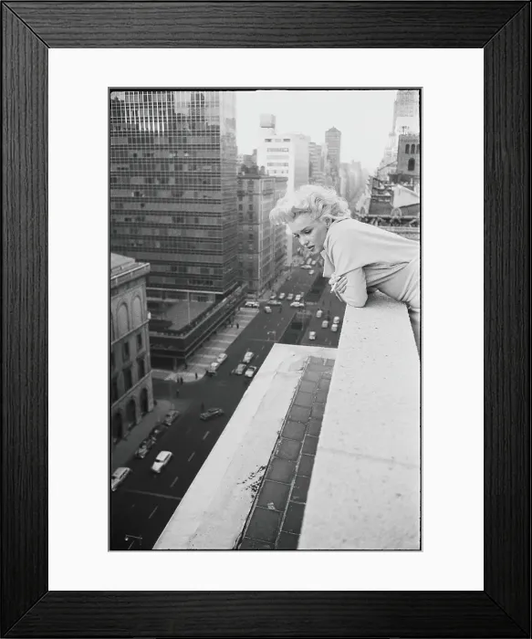 Framed Print : Marilyn On The Roof Framed Print : Marilyn On The Roof