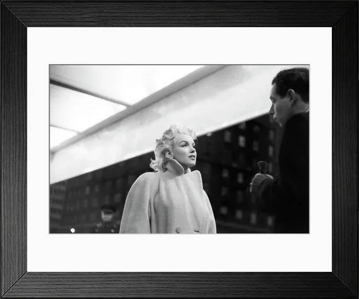 Framed Print : Marilyn In Grand Central Station