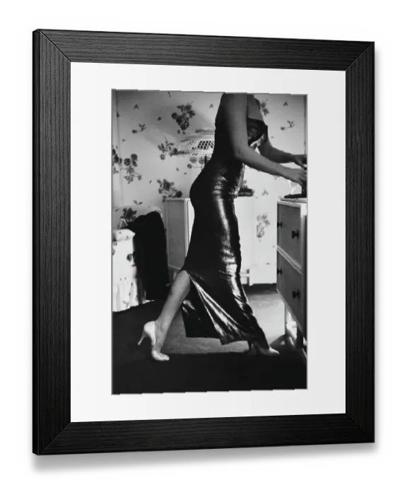 Framed Print : Marilyn Gets Ready Framed Print : Marilyn Gets Ready