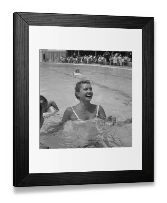 Framed Print : Esther Williams In The Pool Framed Print : Esther Williams In The Pool