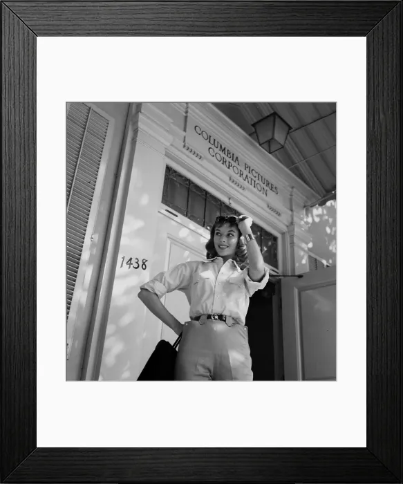 Framed Print : Vikki Dougan Framed Print : Vikki Dougan