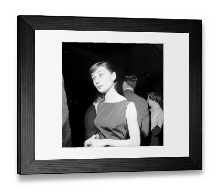 Framed Print : Audrey Hepburn
