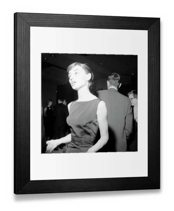 Framed Print : Audrey Hepburn Framed Print : Audrey Hepburn