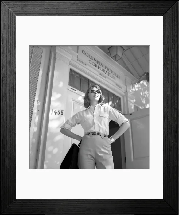 Framed Print : Vikki Dougan