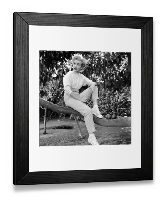 Framed Print : Elena Verdugo