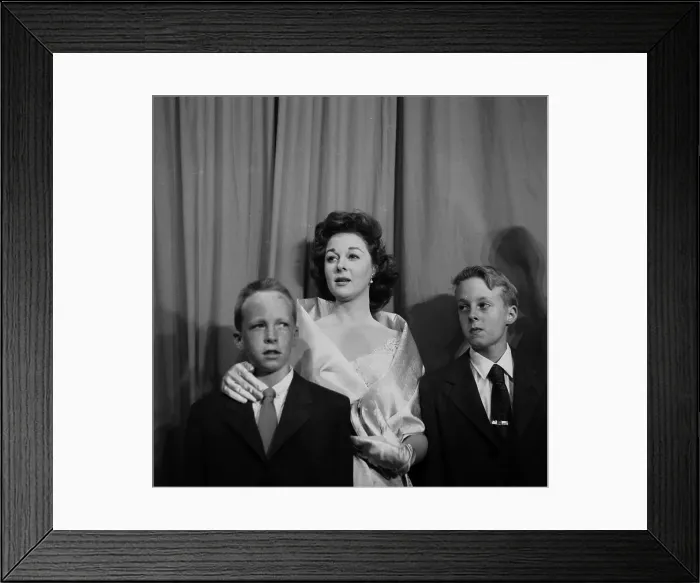 Framed Print : Susan Hayward Framed Print : Susan Hayward
