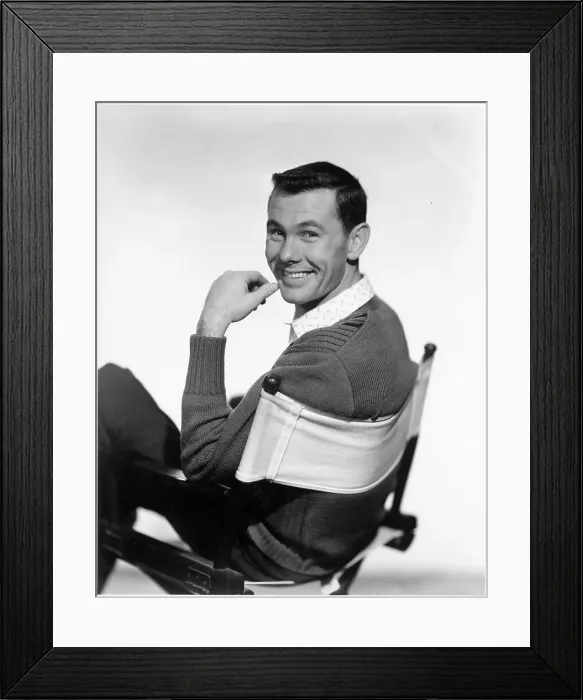 Framed Print : Photo of Johnny Carson Framed Print : Photo of Johnny Carson