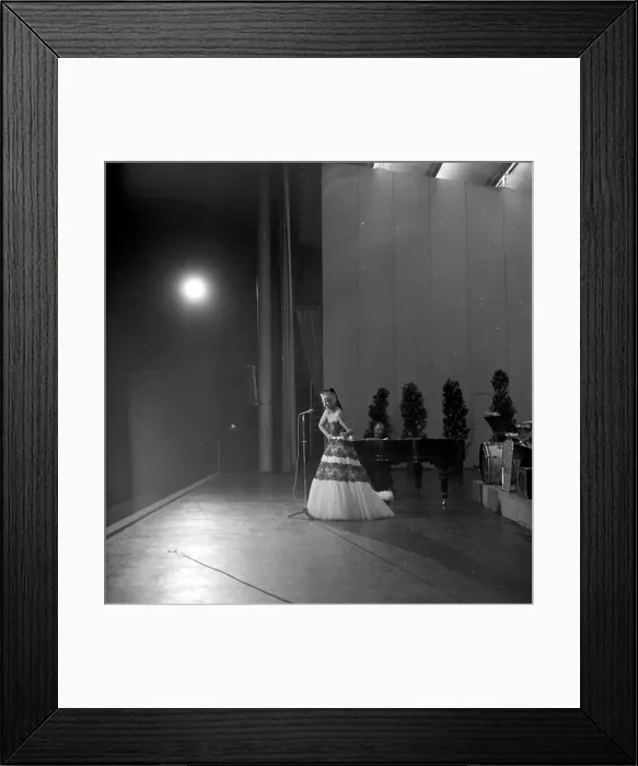 Framed Print : Josephine Baker In Frankfurt