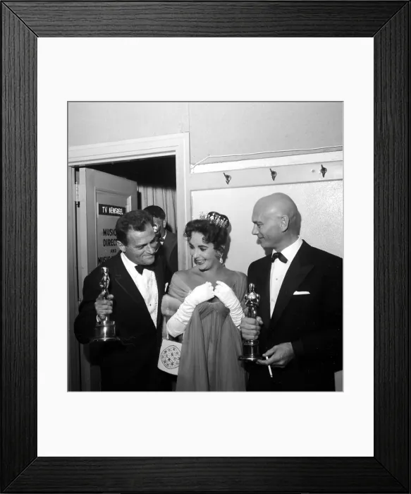 Framed Print : At The Oscars Framed Print : At The Oscars