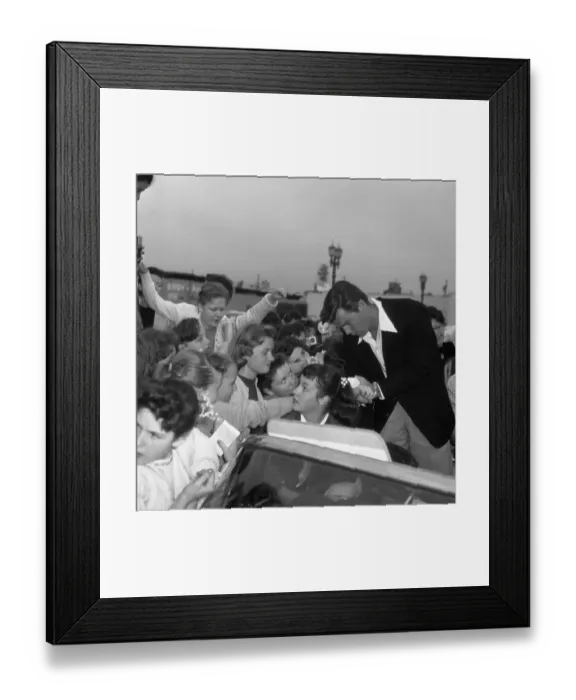 Framed Print : Robert Wagner With Fans