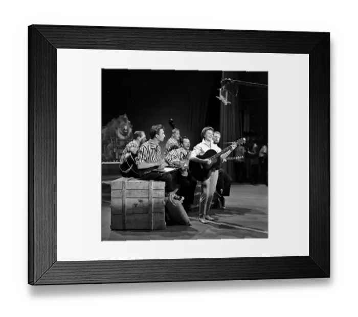 Framed Print : Photo of Hank Garland Framed Print : Photo of Hank Garland