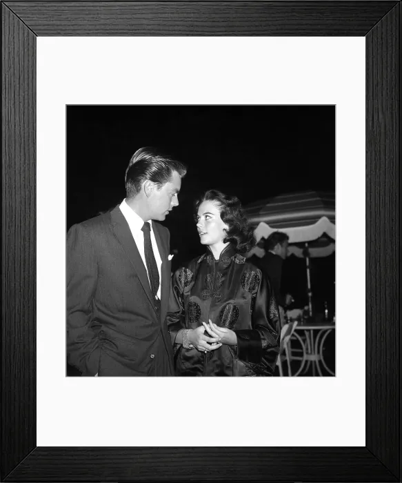Framed Print : Natalie Wood And Robert Wagner Framed Print : Natalie Wood And Robert Wagner