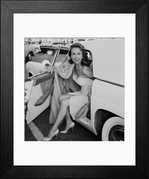 Framed Print : Susan Cummings Framed Print : Susan Cummings