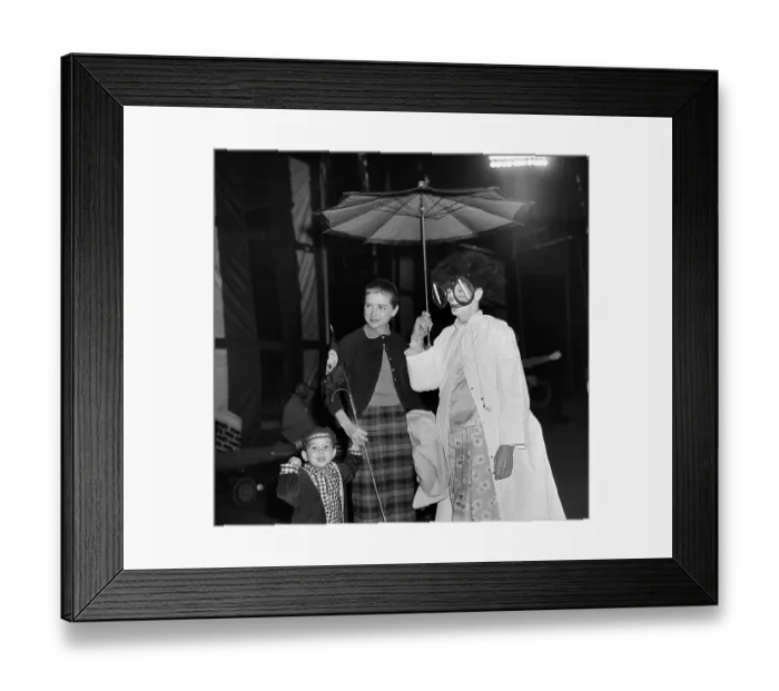 Framed Print : Ringling Bros. and Barnum & Bailey Circus Framed Print : Ringling Bros. and Barnum & Bailey Circus