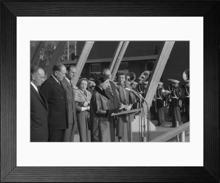 Framed Print : Royal Visit To Virginia Framed Print : Royal Visit To Virginia