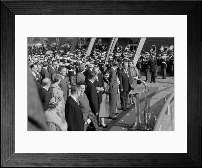 Framed Print : Royal Visit To Virginia Framed Print : Royal Visit To Virginia