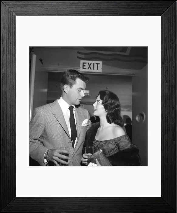 Framed Print : Natalie Wood And Robert Wagner Framed Print : Natalie Wood And Robert Wagner