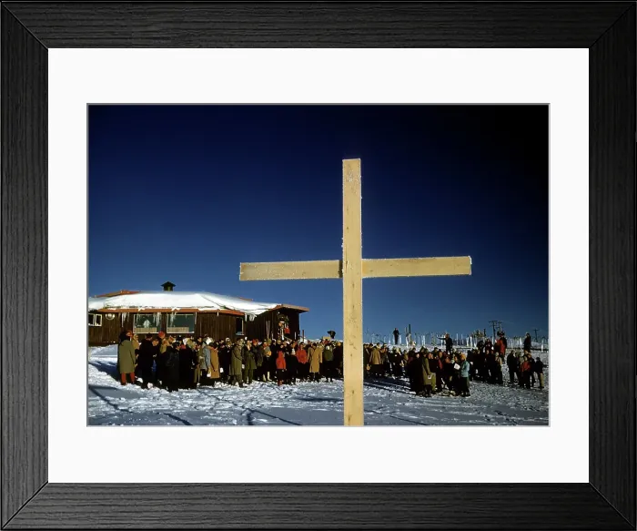 Framed Print : EASTER SUNRISE SERVICE Framed Print : EASTER SUNRISE SERVICE
